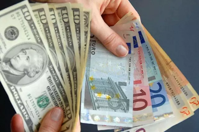 yatirimcilar dikkat dolar ve euro yerini koruyor 18915634 8047 m