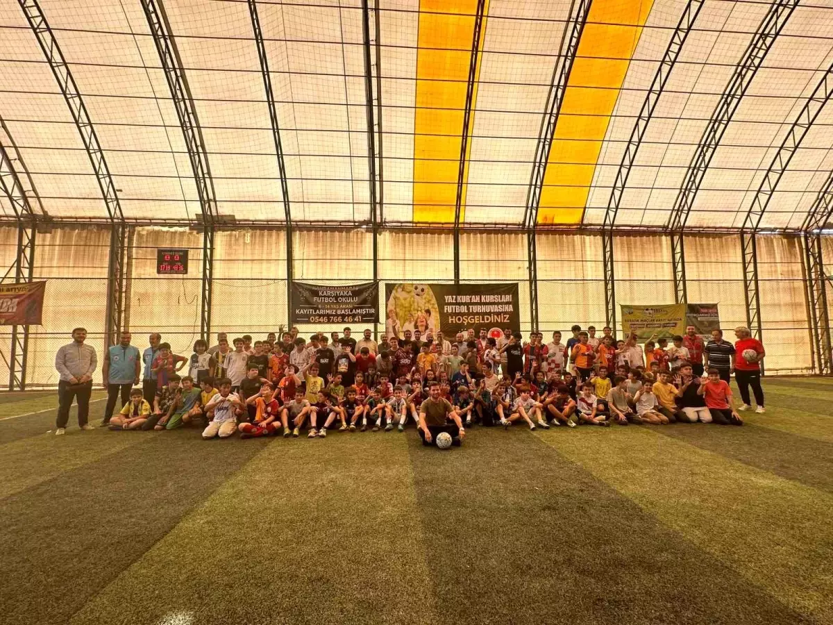 Kahramanmaraş’ta Yaz Kur’an Kursları İçin Halı Saha Turnuvası Düzenlendi