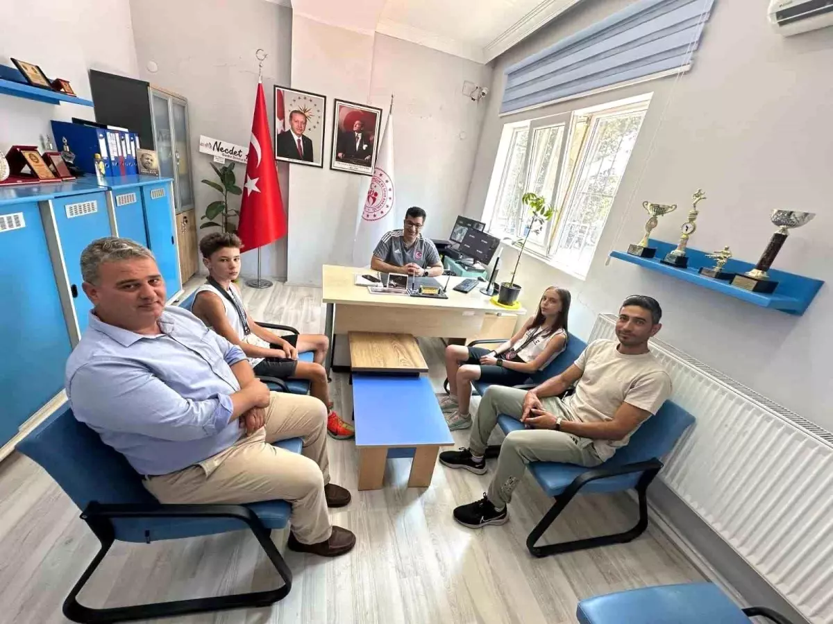 Gedizli Sporcular Naili Moran Atletizm Türkiye Şampiyonu Oldu