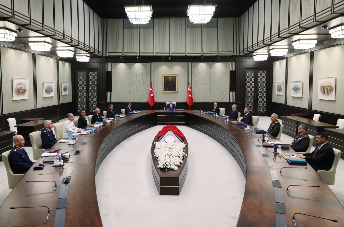 Cumhurbaşkanı Erdoğan başkanlığında YAŞ toplantısı başladı