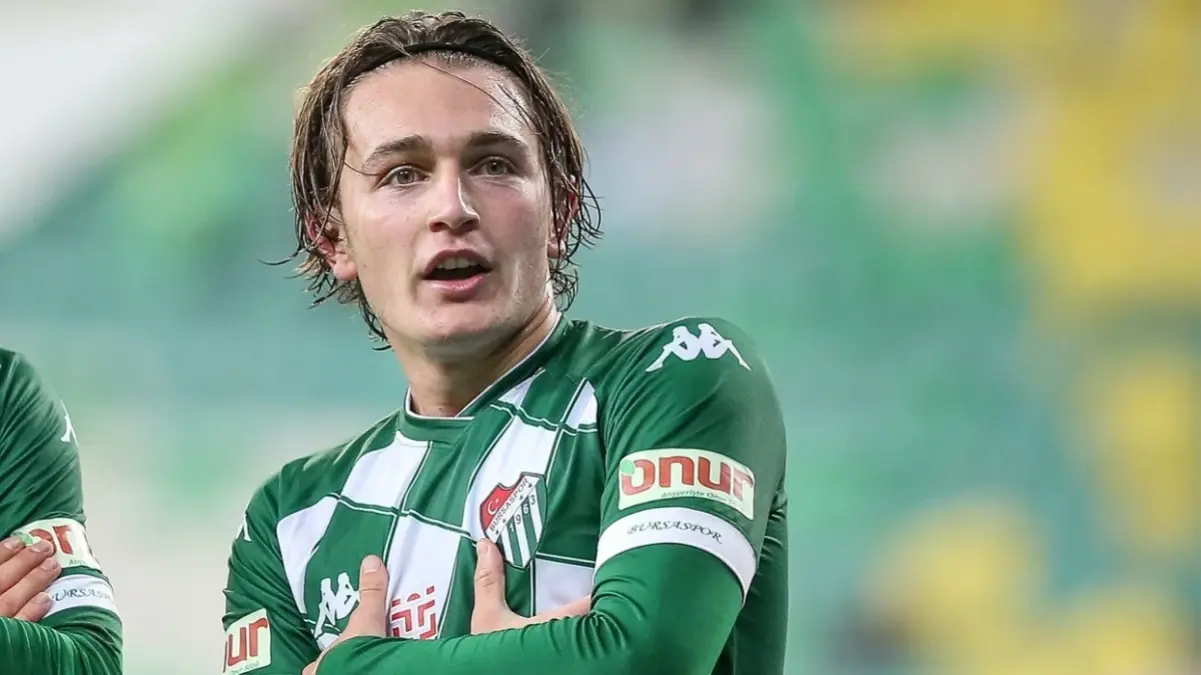 Ali Akman kimdir? Ali Akman hangi takımla anlaşma imzaladı?