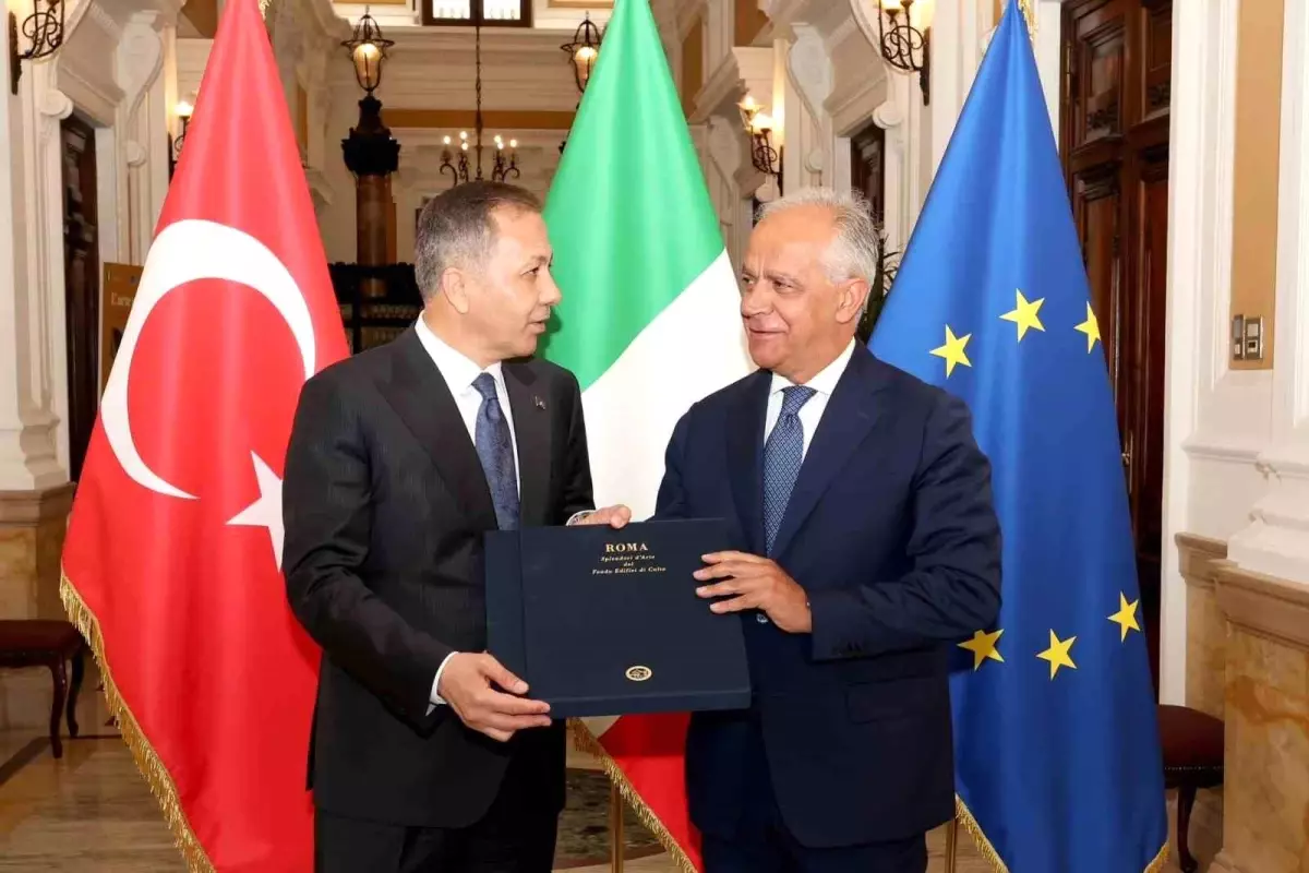 Ali Yerlikaya ve Matteo Piantedosi Roma'da Güvenlik Konularını Görüştü