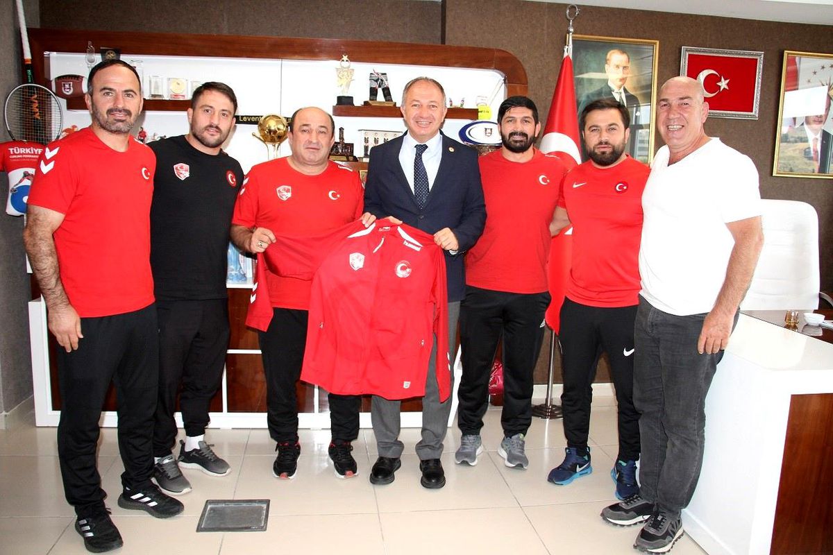 U20 Güreş Milli Takımı, Erzurum'da Kamp Yapıyor