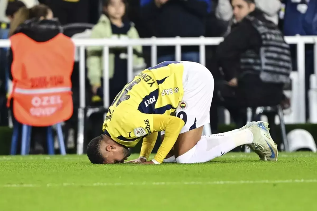 FIFA'dan gol sevinçlerine denetim! Eğer futbolcu secdeye giderse...