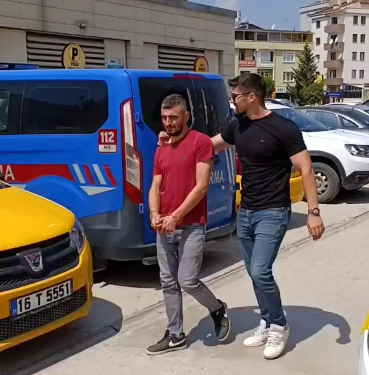 İnegöl'de Uyuşturucu Taciri Yakalandı
