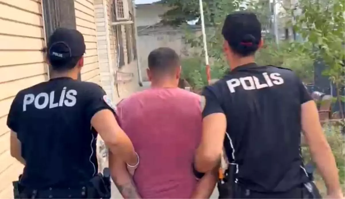 Gaziemir'de Hakkında 11 Yıl Hapis Cezası Bulunan Şahıs Yakalandı
