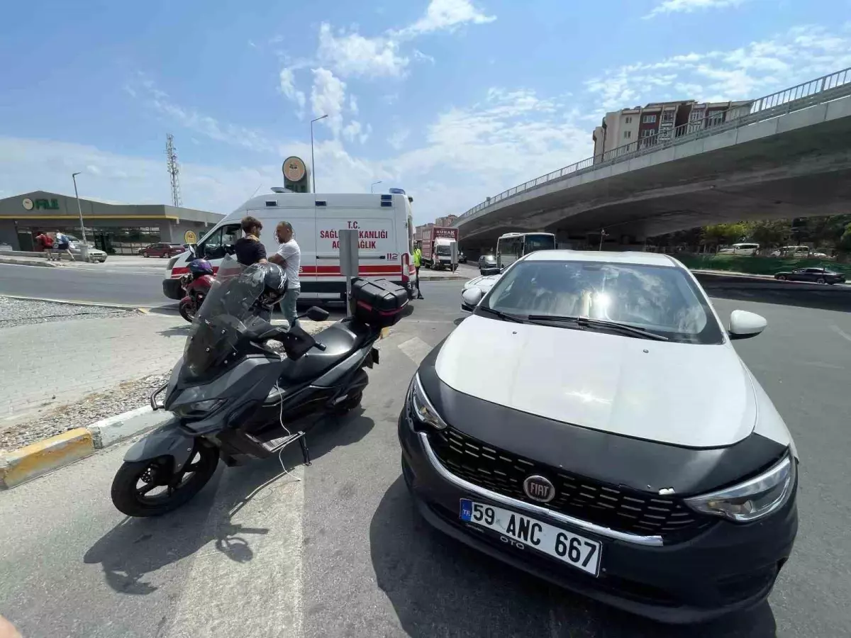 Tekirdağ'da Trafik Kazası: Motosiklet Sürücüsü Yaralandı