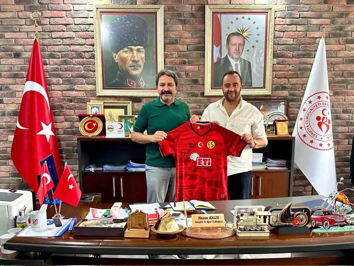 Eskişehirspor Yeni Sezon Öncesi Değerlendirme Toplantısı Düzenledi