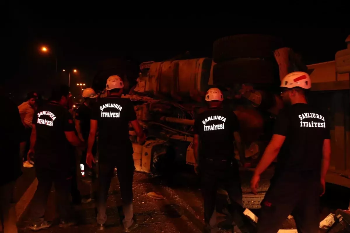 Şanlıurfa'da Zincirleme Trafik Kazası: 3 Yaralı
