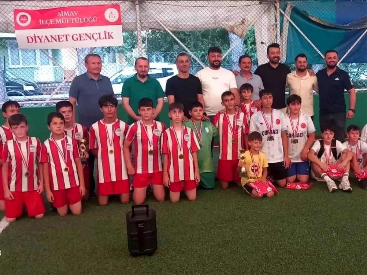Simav'da Yaz Kur'an Kursları Futbol Turnuvası Sona Erdi