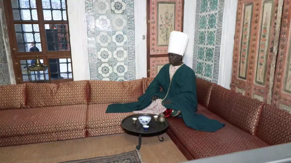 Topkapı Sarayı'nda restorasyonu tamamlanan 'Karaağalar Koğuşu' ziyarete açıldı