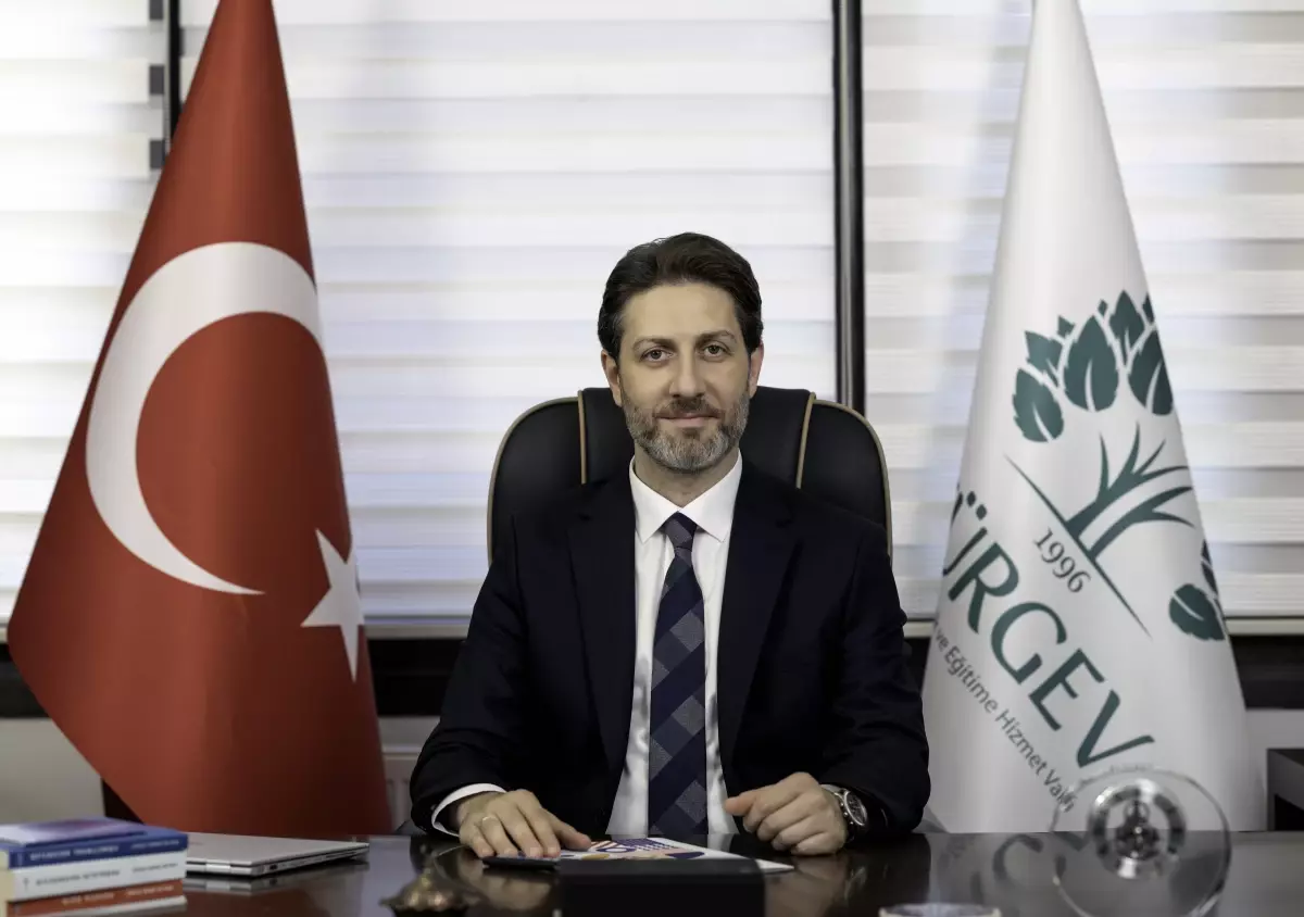 TÜRGEV'de Yönetim Değişikliği: Dr. Selim Gençal Genel Müdür Oldu