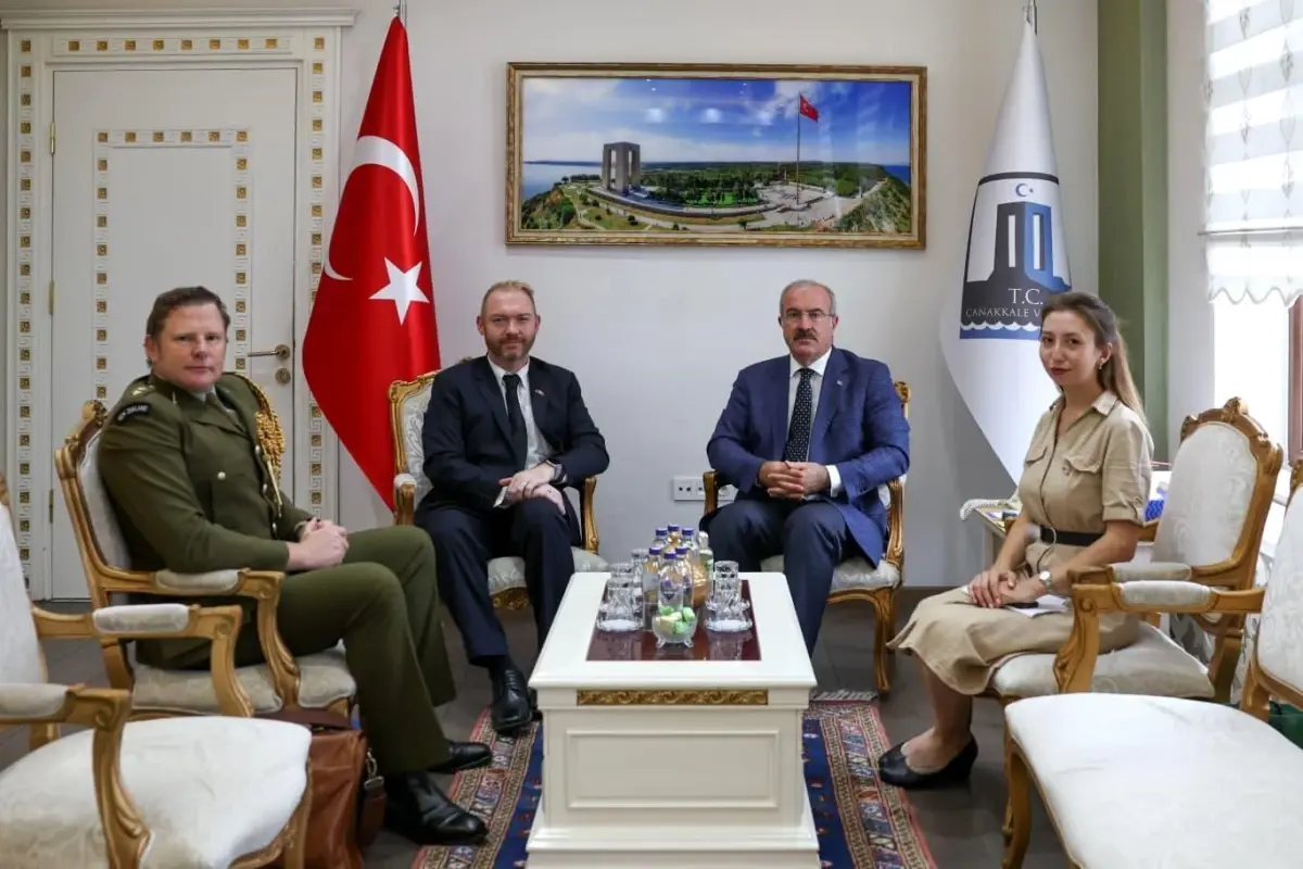 Yeni Zelanda Büyükelçisi Greg Lewis, Çanakkale Valisi'ni Ziyaret Etti