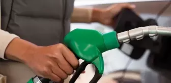 Akaryakıt indirimi pompaya yansıdı! İşte güncel tabela fiyatları