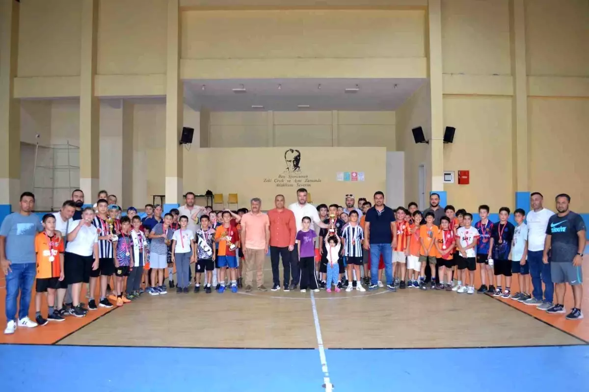 Aksu'da Geleneksel Yaz Kur'an Kursları Futbol Turnuvası Gerçekleşti