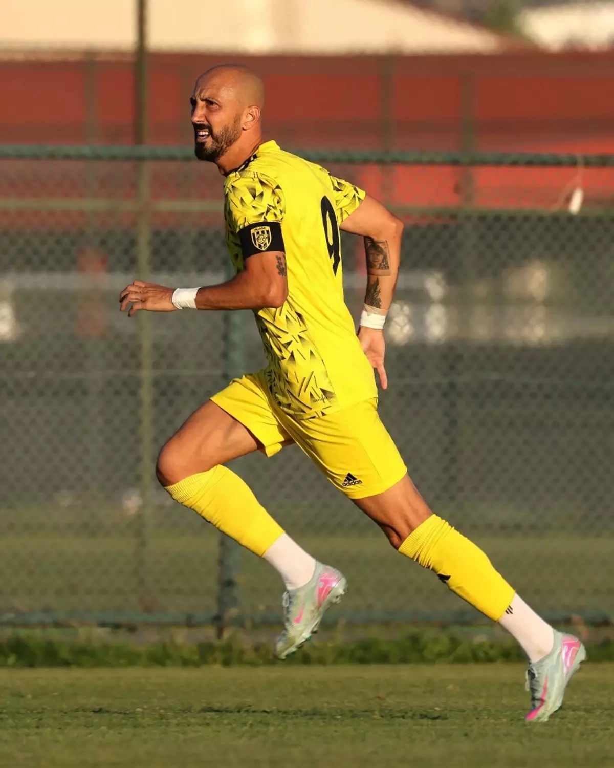 Aliağa FK'nın Yıldız Transferi Ahmet İlhan Özek: 'Şampiyon Olacağımıza İnanıyoruz'