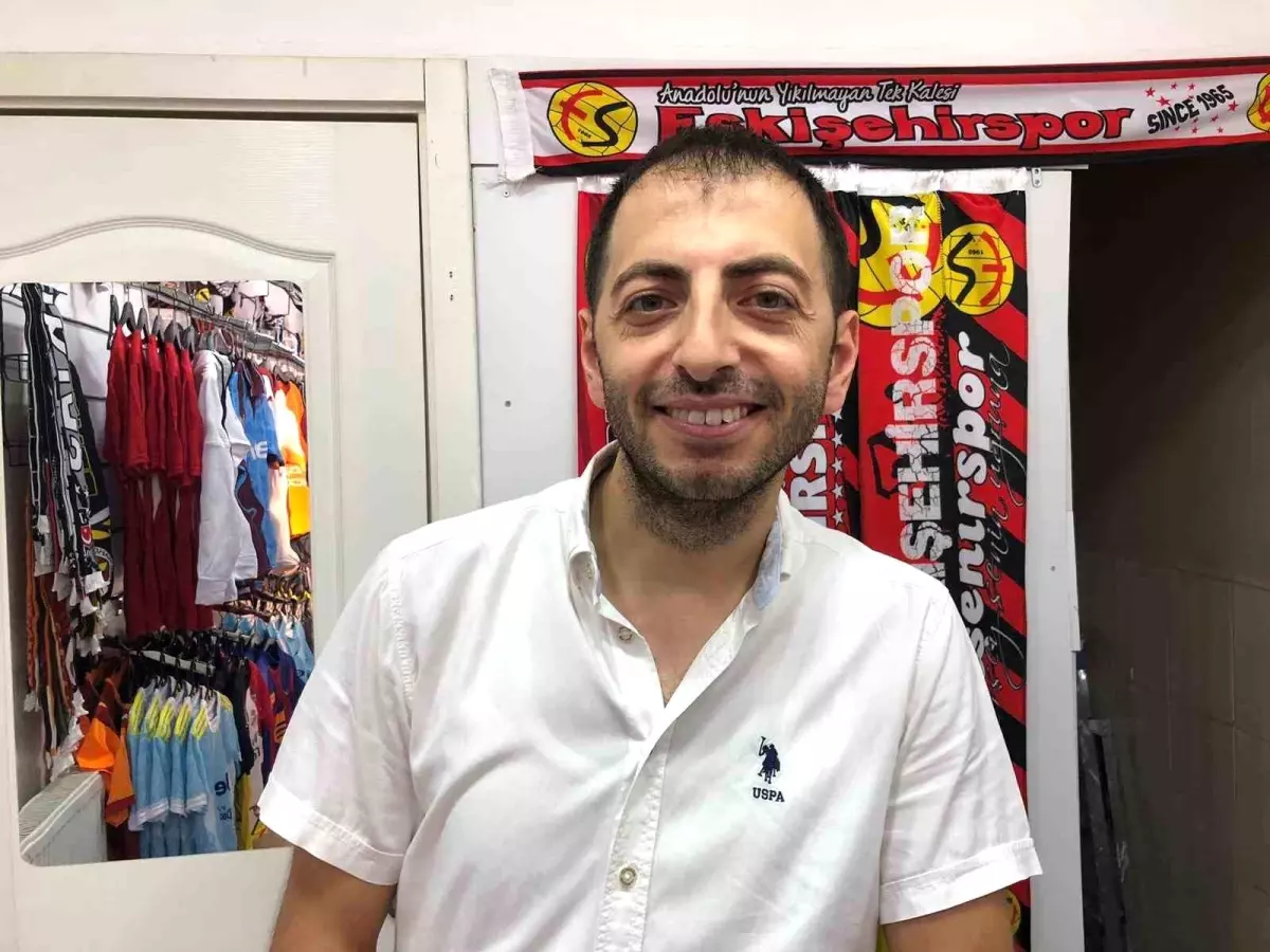Ömer Karanfil, Bankacılıktan Forma Satıcılığına Dönüş Yaptı
