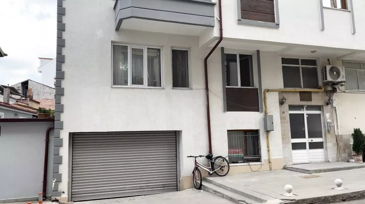 Isparta'da Eski Eşini Boğarak Öldüren Zanlı, Olaydan Sonra Kapıyı Çaldı