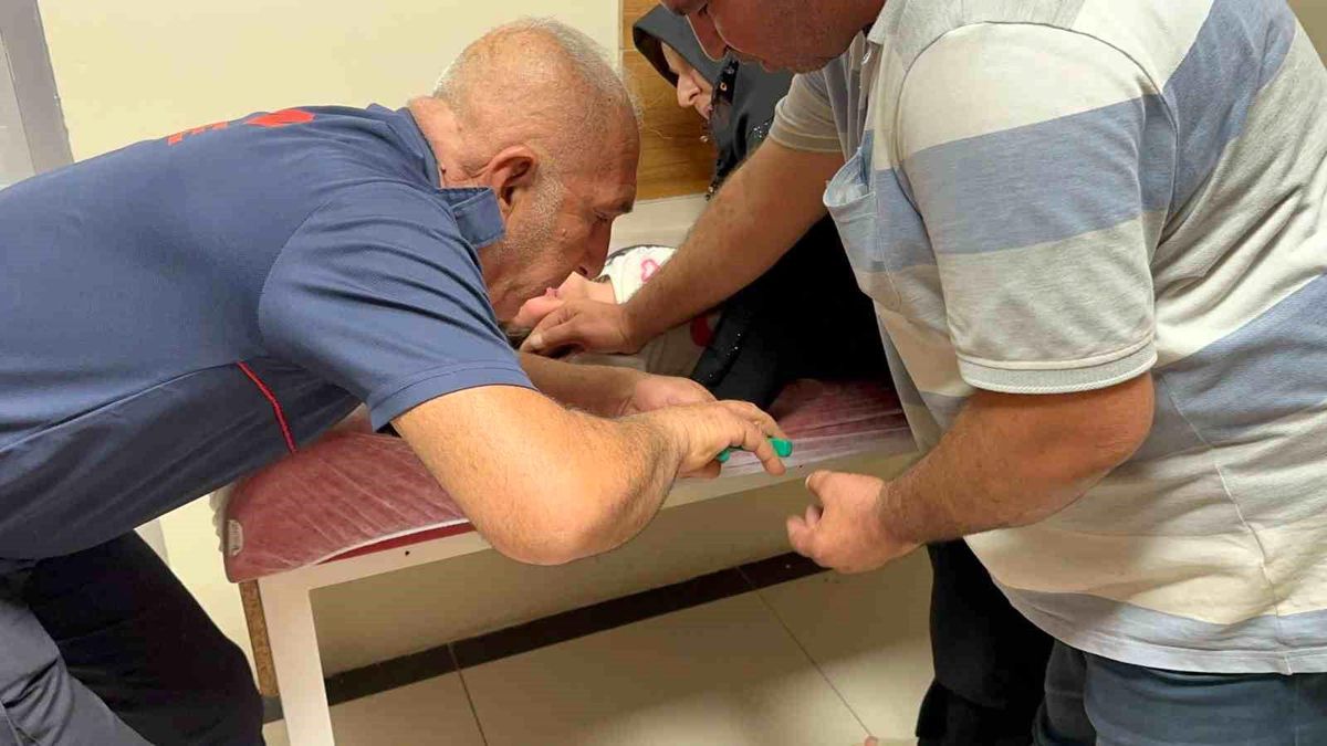Adıyaman'da 4 Yaşındaki Çocuğun Parmak Sıkışma Olayı