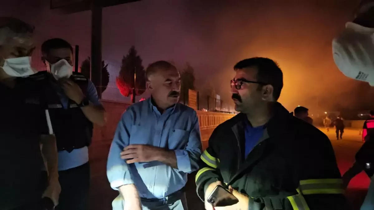 Çorum'daki Tekstil Fabrikasında Yangın Kontrol Altına Alındı
