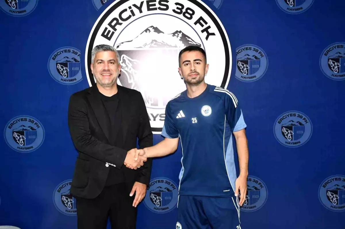 Erciyes 38 FK, Eren Kaya'yı Kiralık Olarak Kadrosuna Kattı