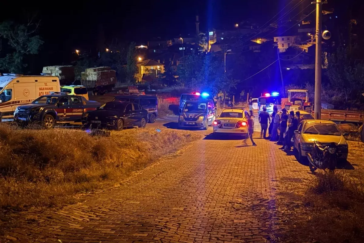 Eşini bıçakla katleden adam ormanda kendini astı