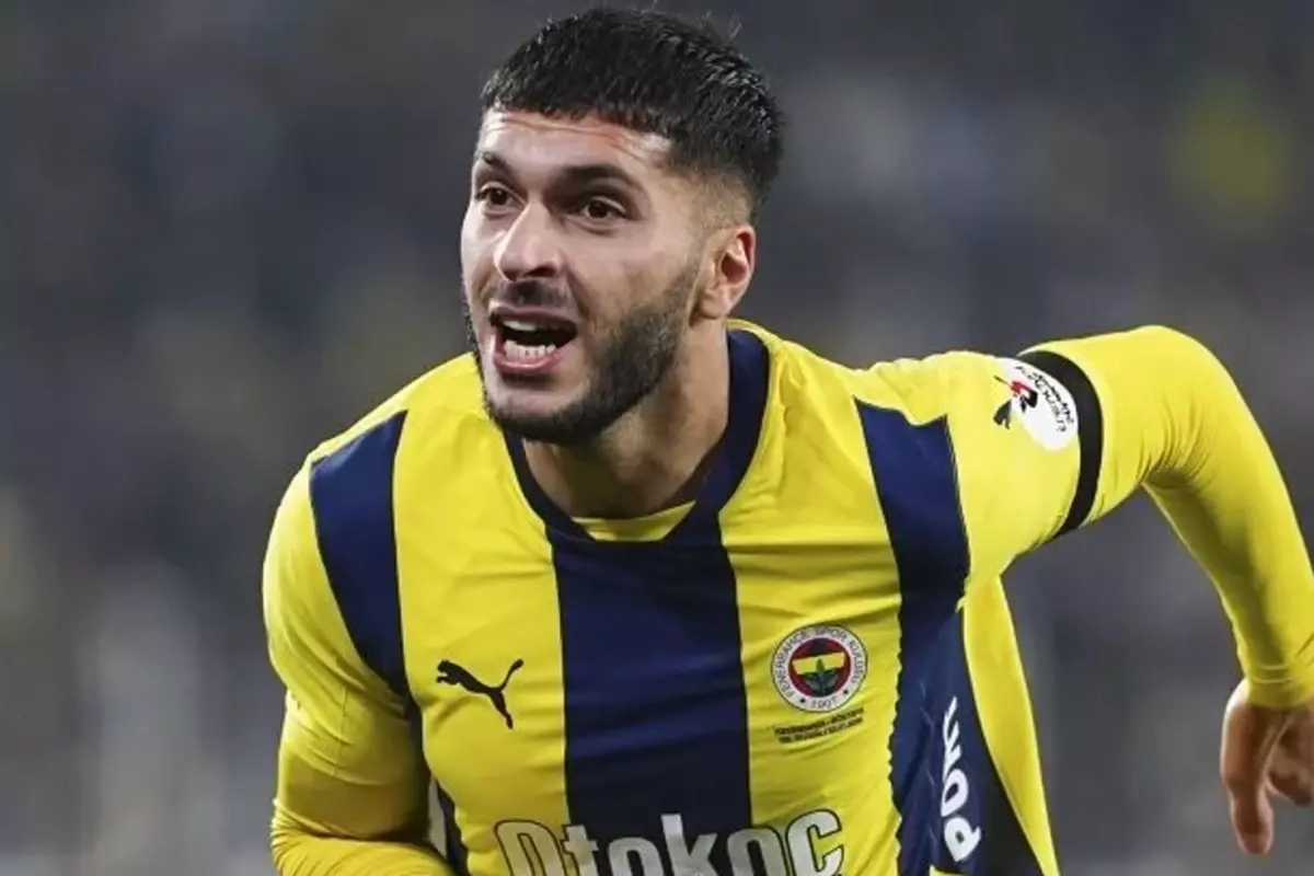 Feyenoord maçında eleştiri alan Oğuz Aydın'dan olay hareket