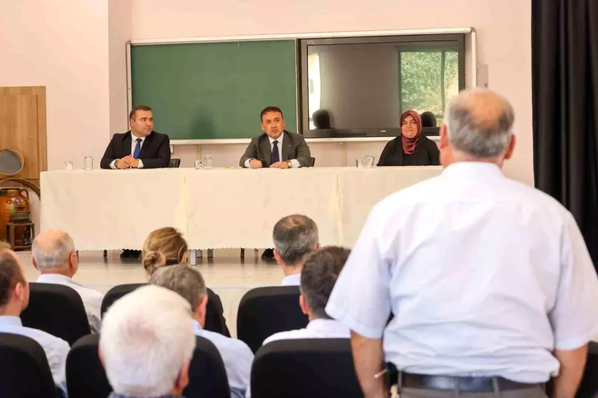 İnhisar'da Muhtarlar Toplantısı: Hizmetler ve İhtiyaçlar Ele Alındı