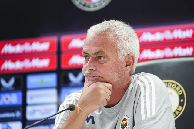 mourinho isyan etti yedekten oyuna sokacak hucum 18922109 1704 m