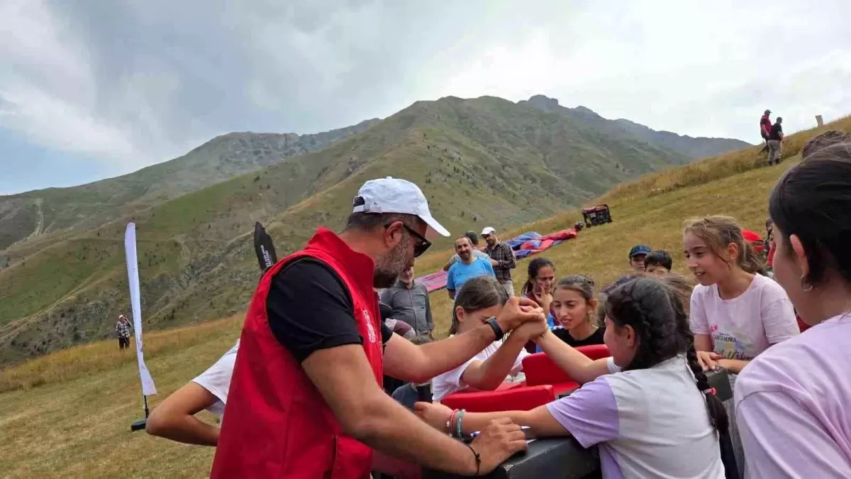 Yusufeli'nde Çocuklar için Unutulmaz Yaz Etkinliği