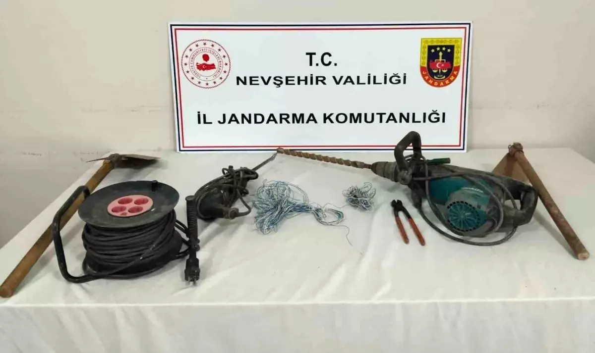 Nevşehir'de Kaçak Kazı Operasyonu: 5 Şahıs Yakalandı