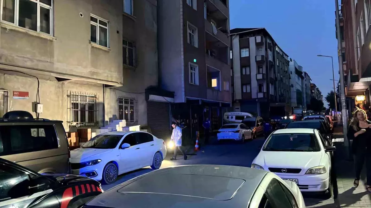 İstanbul Sultangazi'de Pazar Esnafına Silahlı Saldırı