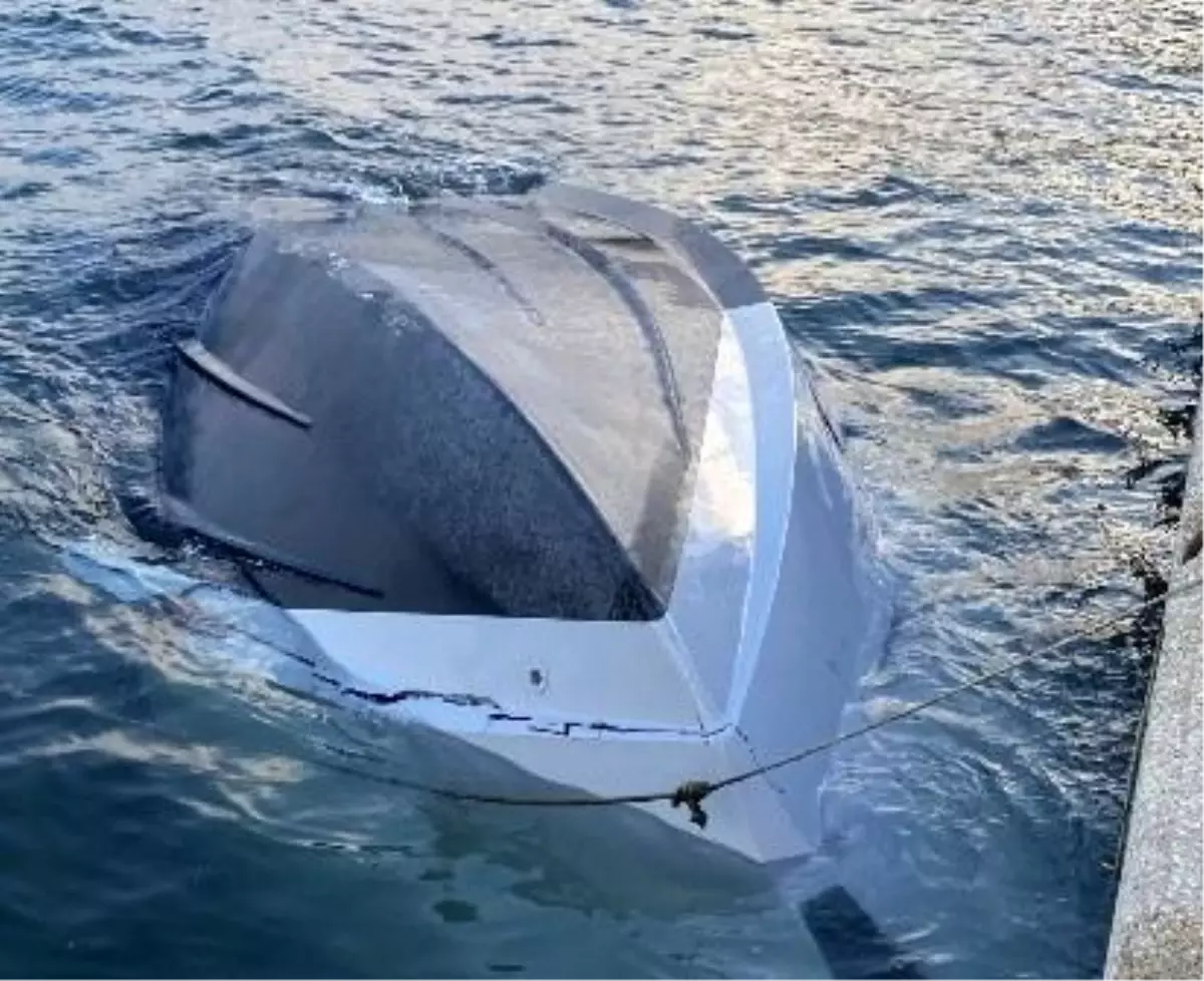 Balıkesir'de Tekne Kazasında Kaybolan İş Adamı İçin Arama Çalışmaları Devam Ediyor