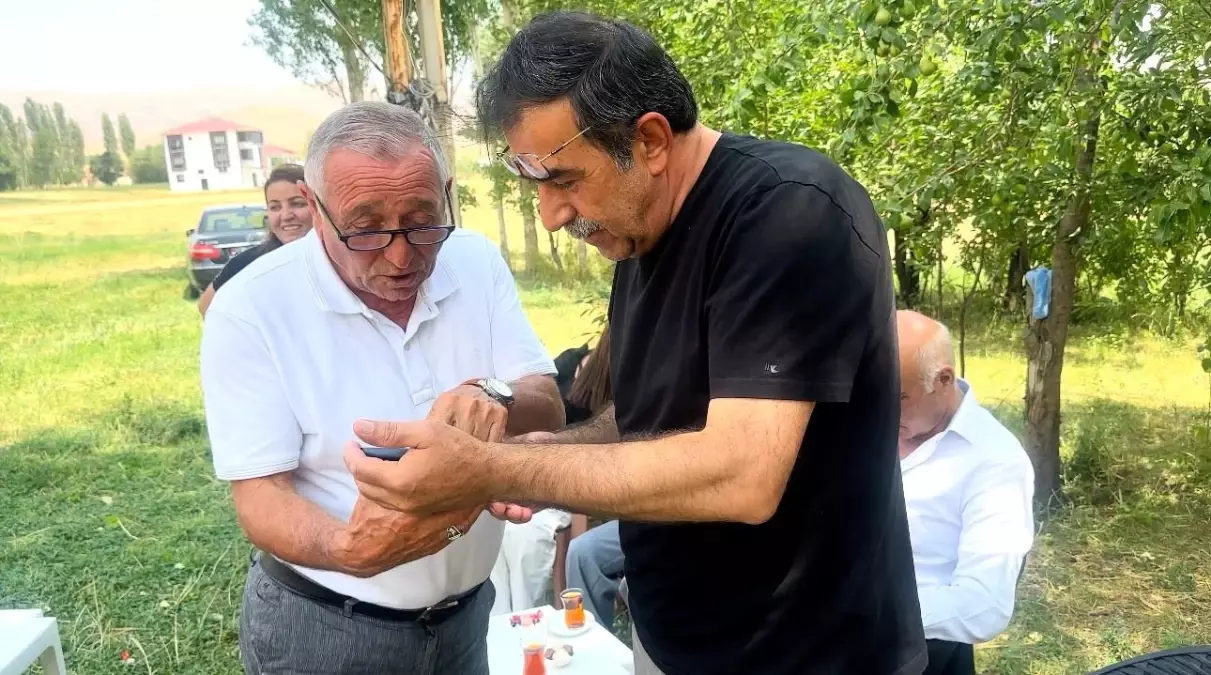 Eski Öğretmen Yıllar Sonra Öğrencileriyle Buluştu