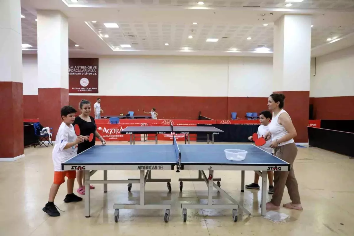 Antalya'da Yaz Spor Okulları ile 100 Bin Çocuğa Ulaşılacak