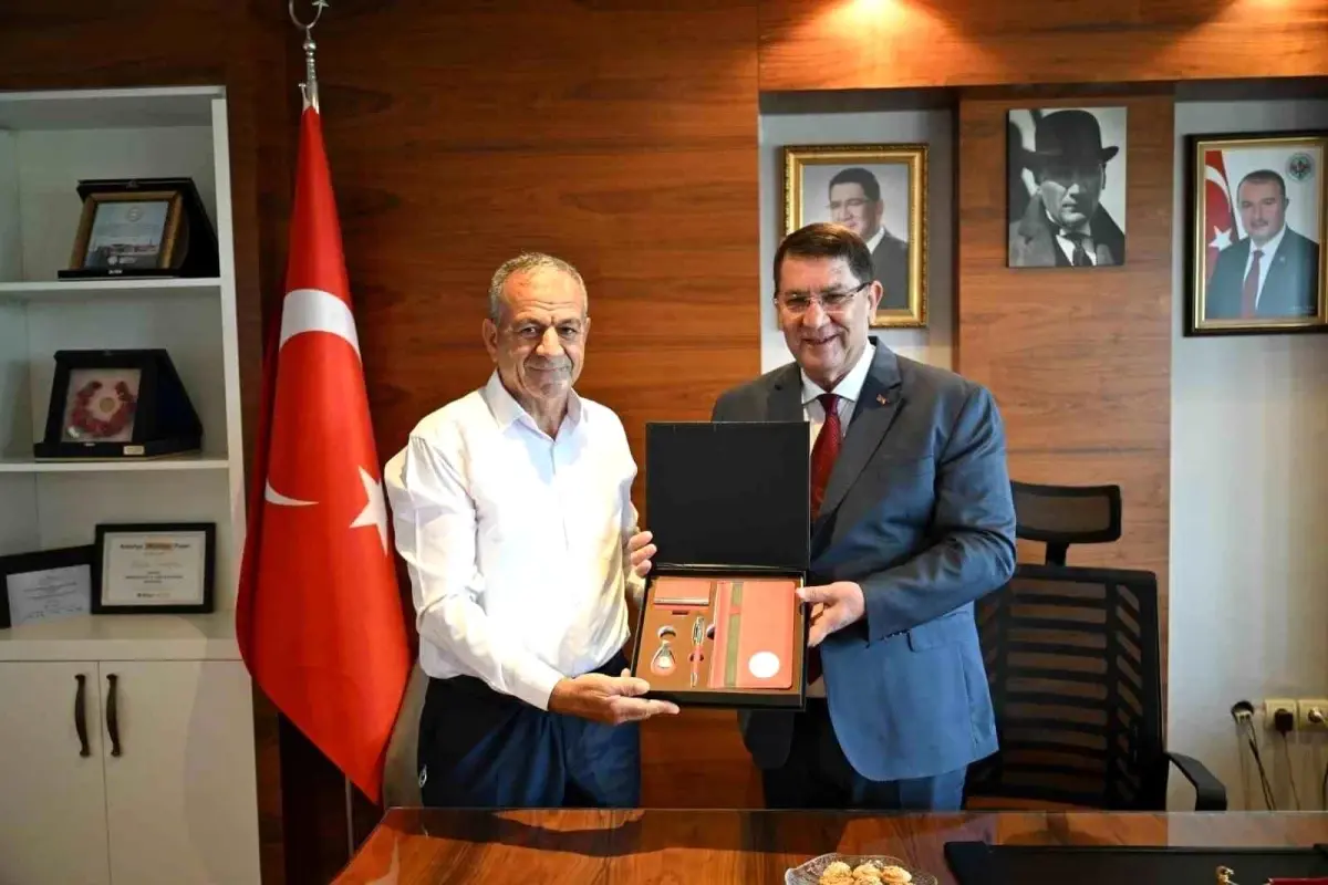 AESOB Başkanı Adlıhan Dere, Esnafın Sorunlarını Dinledi