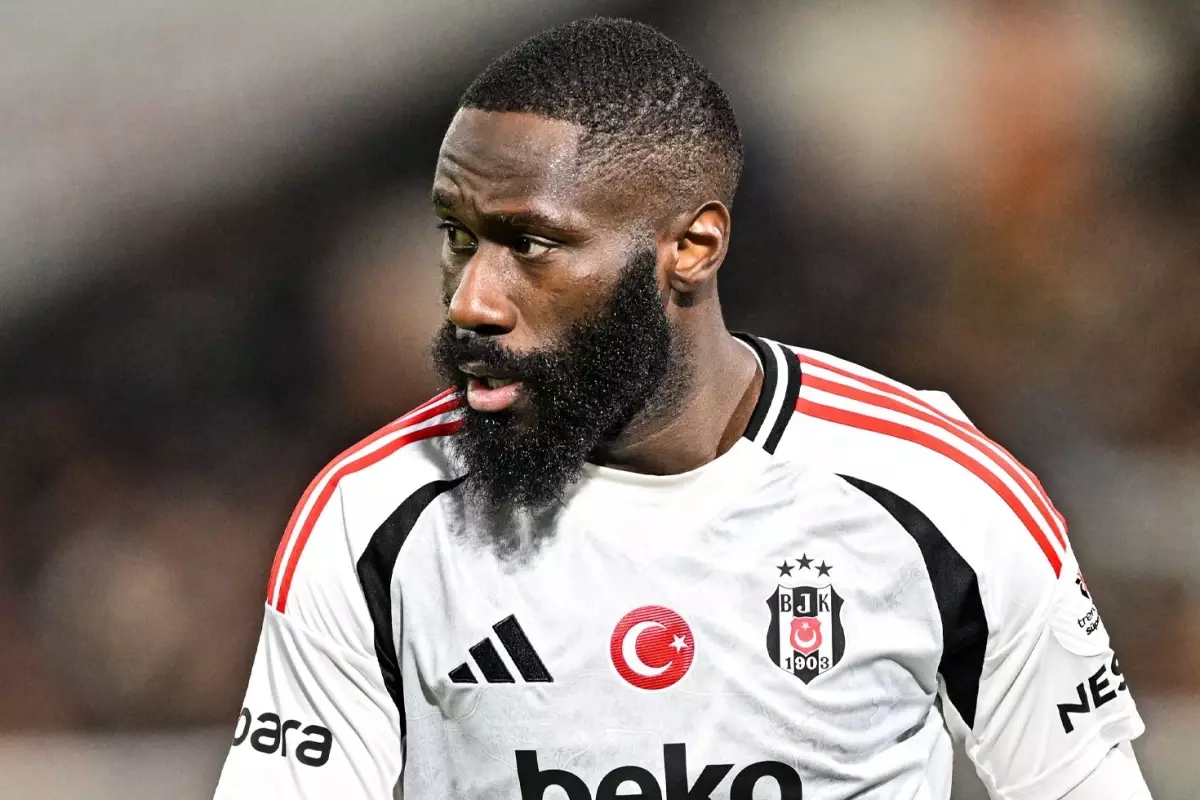 Beşiktaş'tan beğenilmeyip gönderilen Masuaku Premier Lig'e transfer oldu