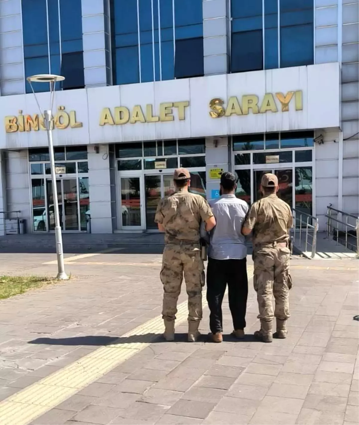 Bingöl'de Aranan İki Şüpheli Yakalandı