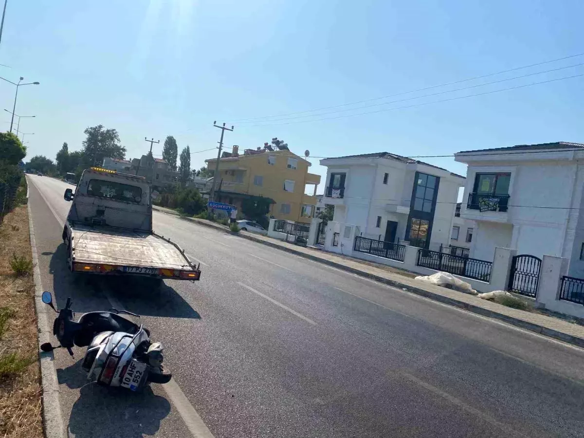 Çanakkale'de Motosiklet Kazası: 1 Ölü, 1 Yaralı