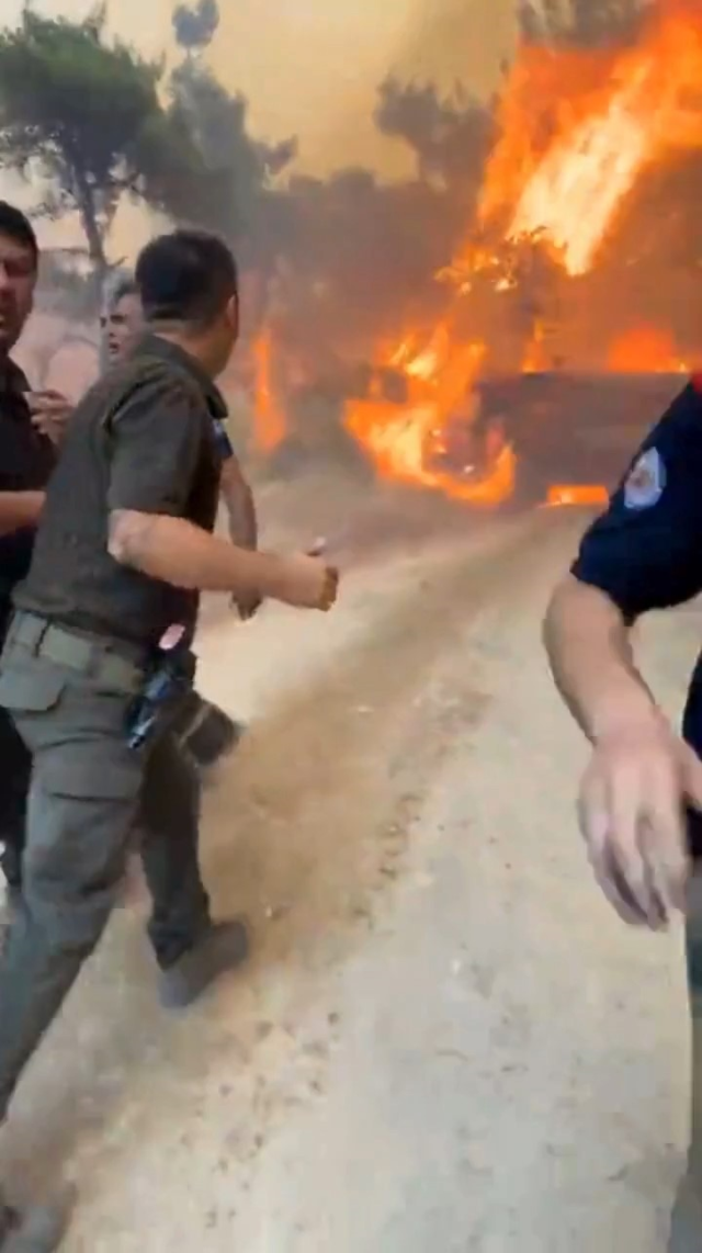 Çanakkale'den gelen görüntüler iç açıcı değil! Çok sayıda gözaltı var
