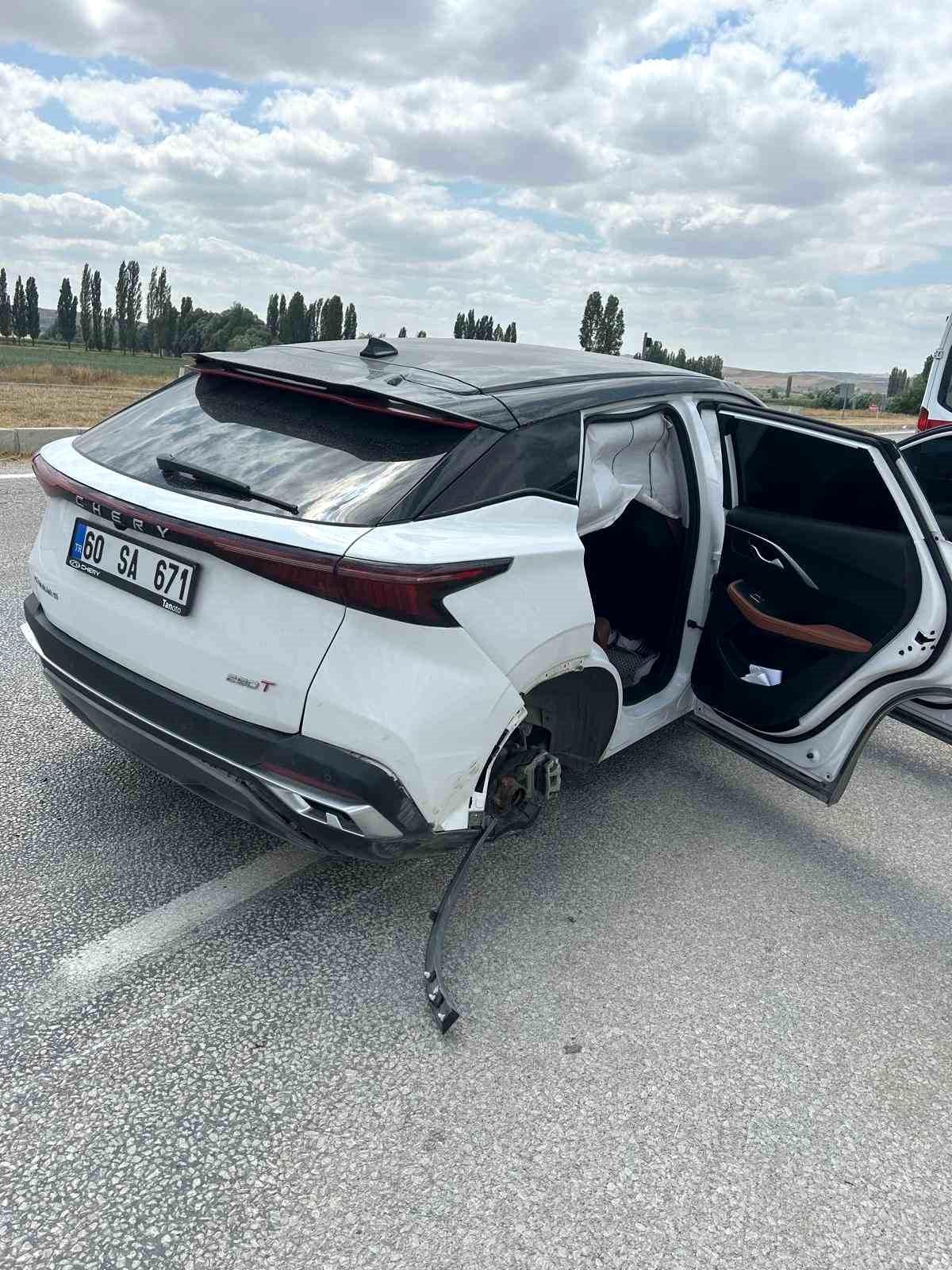 Çorum'da Panelvan ile Cip Çarpıştı: 1 Yaralı