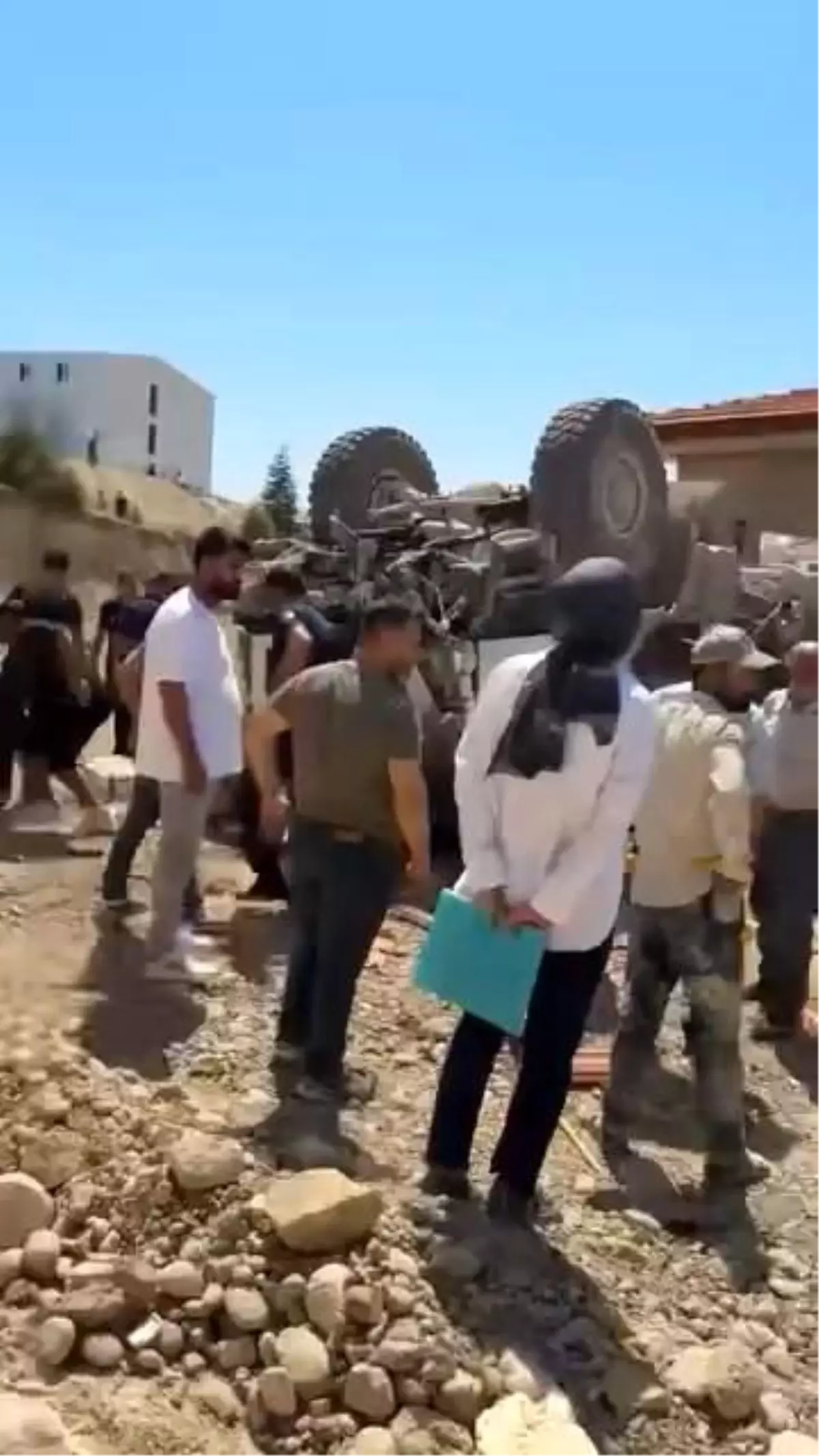 Elazığ'da Freni Patlayan İş Makinesi Takla Attı: 1 İşçi Ağır Yaralandı