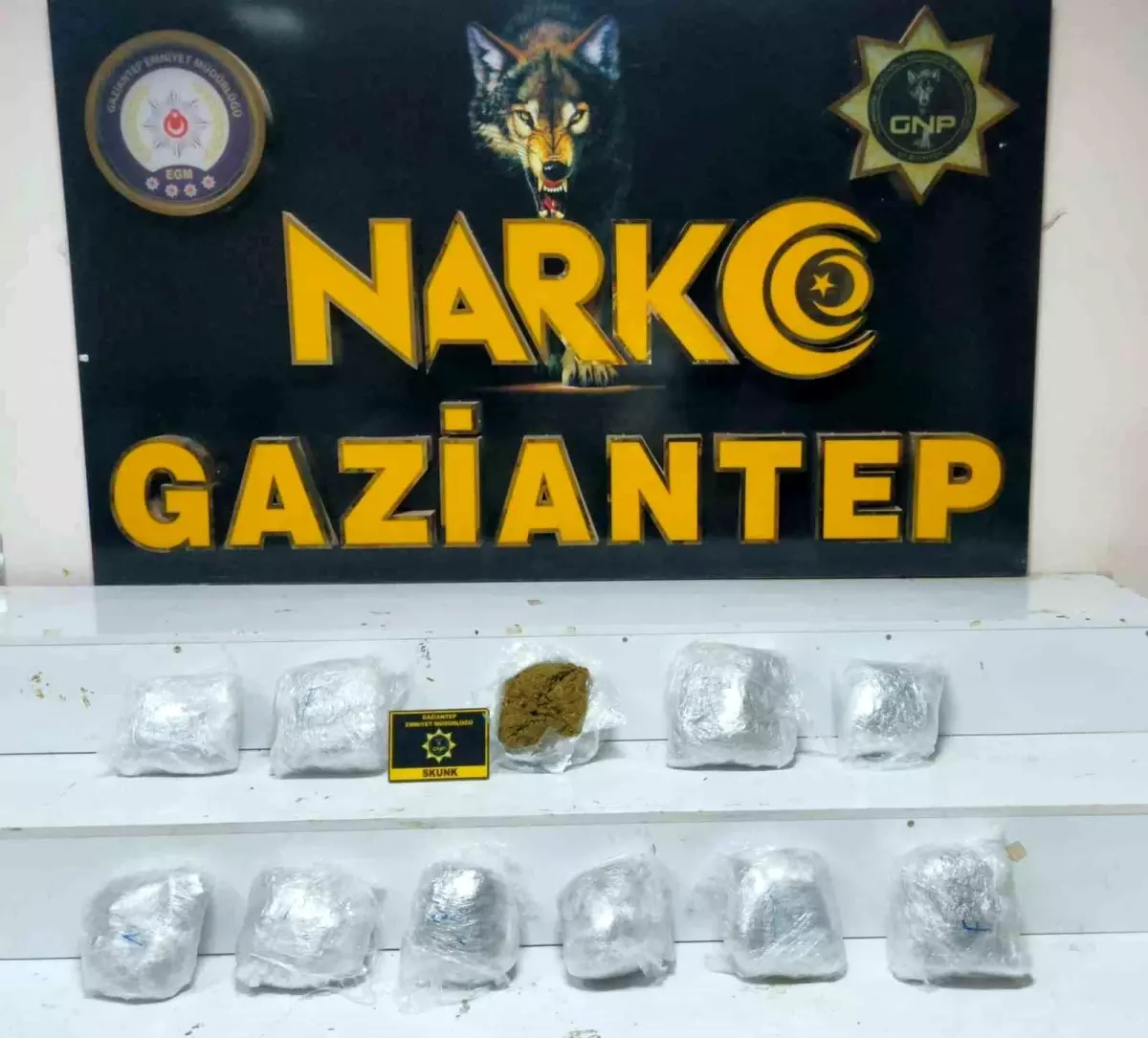 Gaziantep'te Narkotik Operasyonu: 5.4 Kilogram Skunk Ele Geçirildi