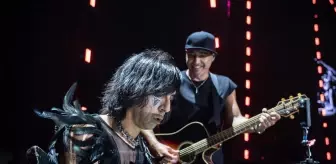 İstanbul Festivali'nde Rock Rüzgârı; Sahne Adamlar ve maNga'nın!