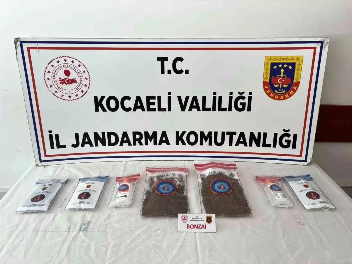 Kocaeli'nde Uyuşturucu Operasyonu: 2 Şüpheli Tutuklandı