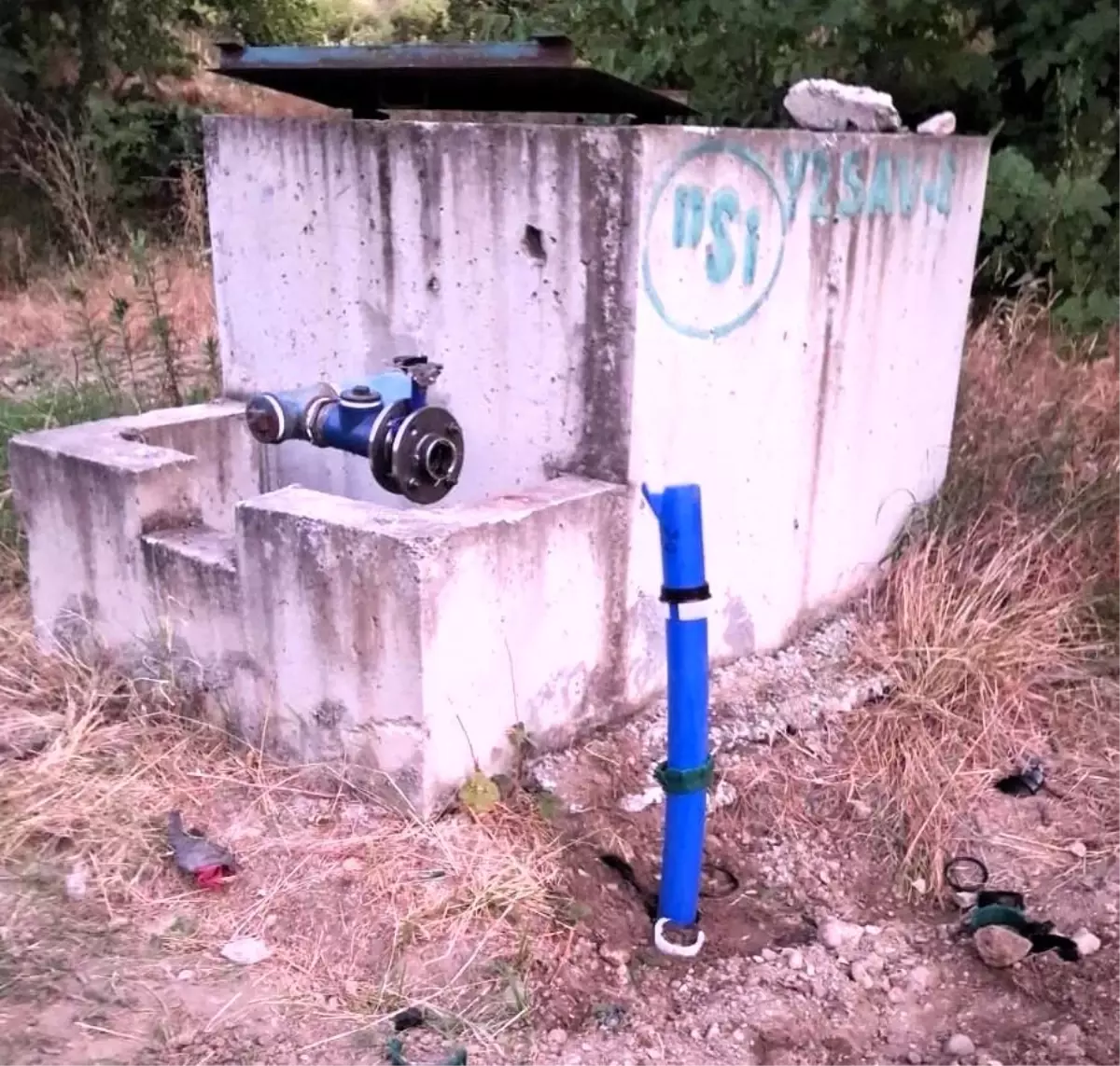 Denizli'de Çiftçi, İzinsiz Sulama Hattını Baltayla Parçaladı