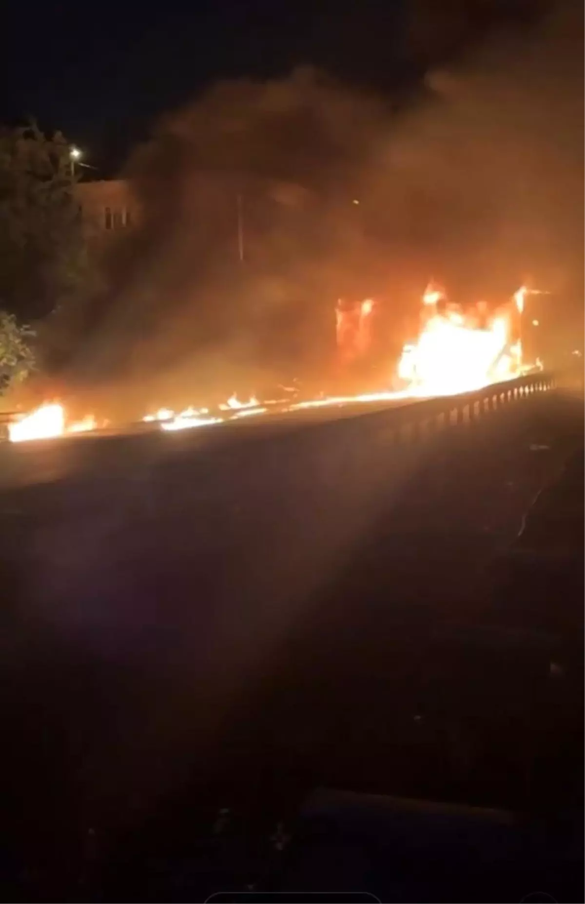 Giresun'da Seyir Halindeki Tırda Yangın Çıktı