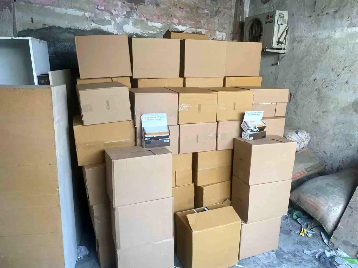 Adana'da 2,8 Milyon Gümrük Kaçağı Makaron Ele Ge geçirildi