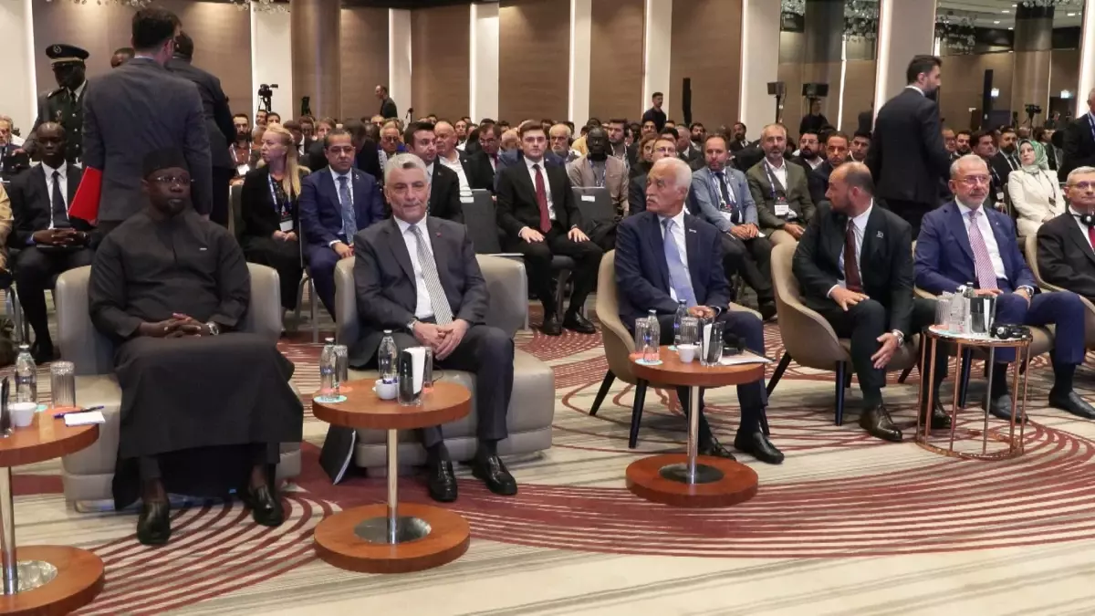 Bakan Bolat Türkiye- Senegal İş Forumu'nda konuştu
