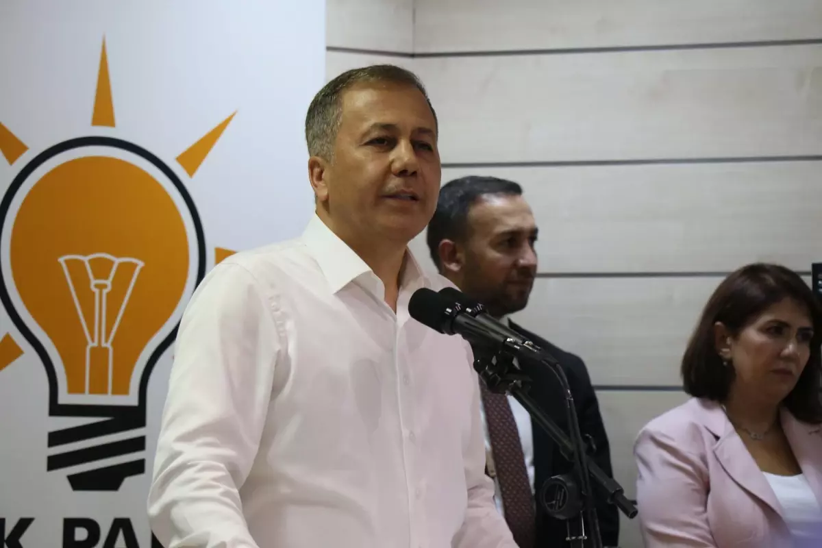 İçişleri Bakanı Yerlikaya: 'Terörsüz Türkiye' hedefimiz yolunda atılmış tarihi bir adımdır